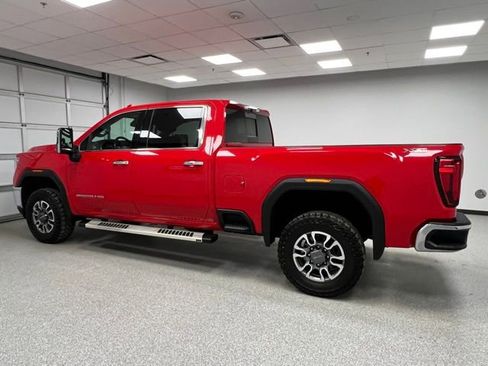 Used 2022 GMC Sierra 2500 SLT w/ SLT Convenience Package AWD/4WD image 7