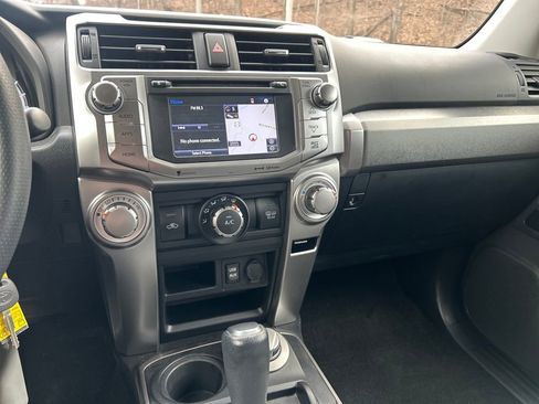 Used 2019 Toyota 4Runner SR5 Premium AWD/4WD image 17