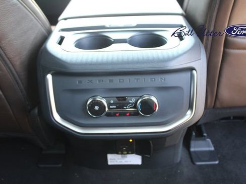 New 2027 Ford Expedition King Ranch RWD image 11