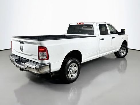 Used 2024 RAM 3500 Tradesman w/ Chrome Appearance Group AWD/4WD image 7