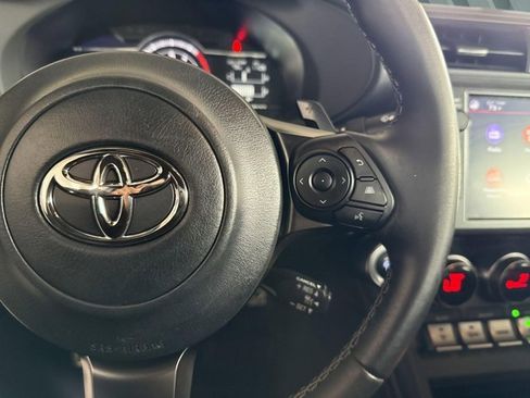 Used 2023 Toyota GR86 Premium image 25