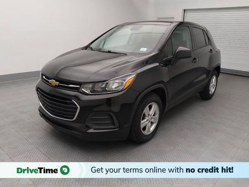 Used 2020 Chevrolet Trax LS w/ Tint and Cruise Package FWD image 1
