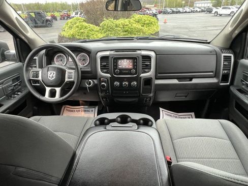 Used 2022 RAM 1500 Classic SLT image 14