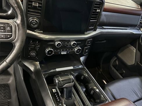 Used 2022 Ford F150 Lariat w/ Equipment Group 502A High image 18