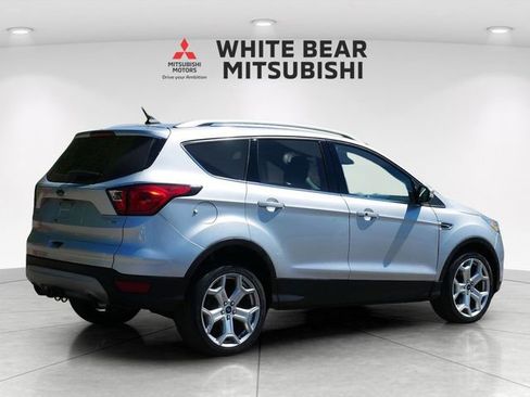 Used 2019 Ford Escape Titanium AWD/4WD image 5