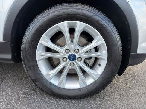 Certified 2019 Ford Escape S FWD image 5