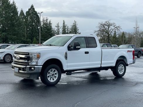 Used 2022 Ford F250 XLT w/ XLT Value Package image 7