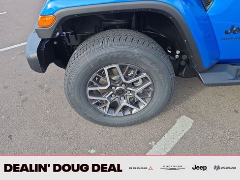 New 2026 Jeep Wrangler Unlimited Sahara AWD/4WD image 28
