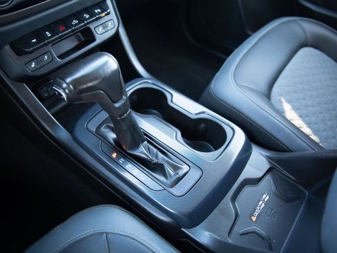 Used 2019 Chevrolet Colorado Z71 image 17