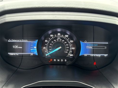 Used 2022 Ford Edge ST-Line image 10