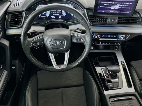 Used 2023 Audi Q5 e Prestige w/ Prestige Package AWD/4WD image 5