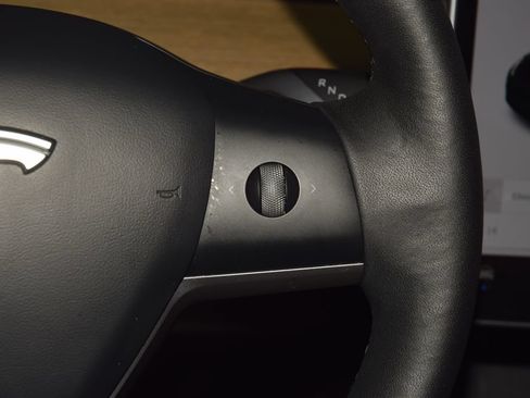 Used 2022 Tesla Model Y Performance AWD/4WD image 35