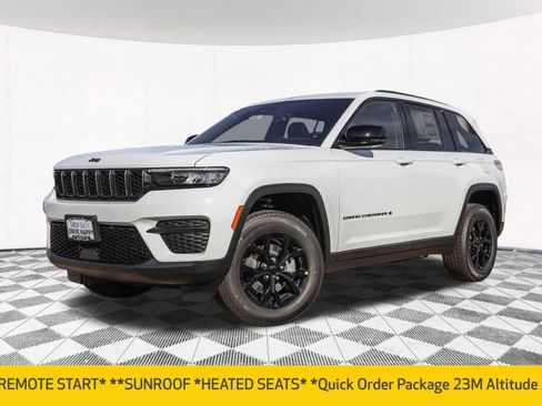 New 2025 Jeep Grand Cherokee Altitude image 2