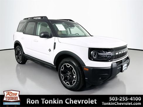 Used 2025 Ford Bronco Sport Outer Banks image 1