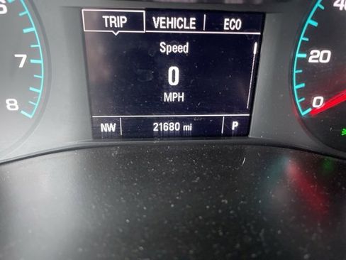 Used 2022 Chevrolet Colorado LT w/ Safety Package image 2