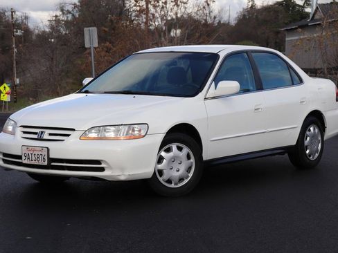 Used 2001 Honda Accord LX image 4