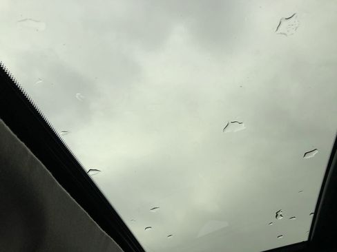 New 2026 Nissan Kicks SV w/ SV Premium Package image 31