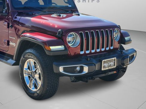 Used 2021 Jeep Wrangler Unlimited Sahara AWD/4WD image 30