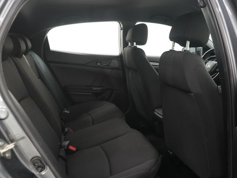 Used 2018 Honda Civic Sport image 12