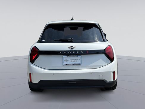 Used 2025 MINI Cooper S FWD image 8