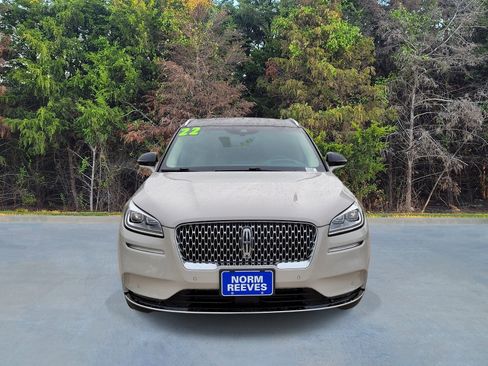 Used 2022 Lincoln Corsair Reserve w/ Equipment Group 201A AWD/4WD image 2
