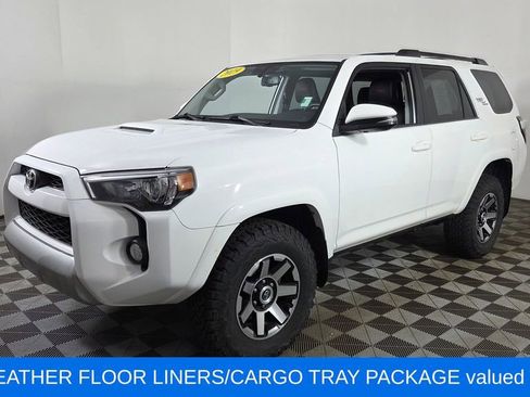Used 2019 Toyota 4Runner TRD Off-Road Premium AWD/4WD image 3