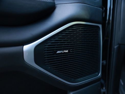 Used 2024 Jeep Wagoneer Series II RWD image 18