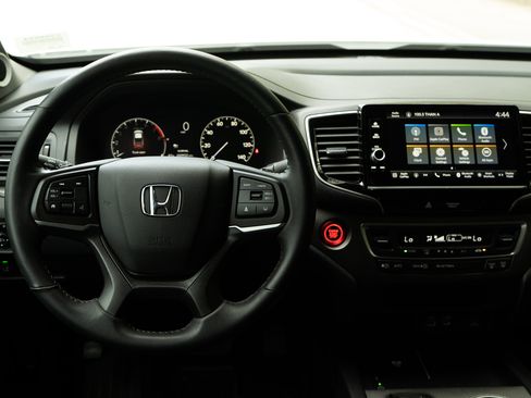Certified 2024 Honda Ridgeline Sport image 26