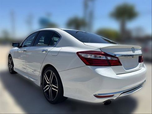 Used 2016 Honda Accord Sport image 3