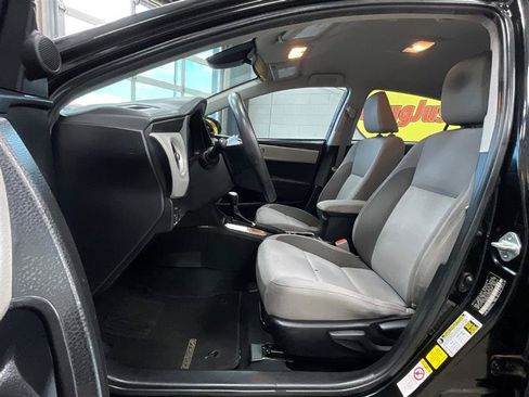 Used 2019 Toyota Corolla LE FWD image 11