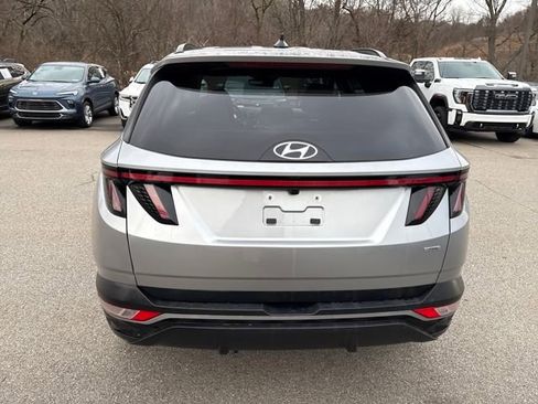 Used 2022 Hyundai Tucson SEL w/ Convenience + Premium Package image 4