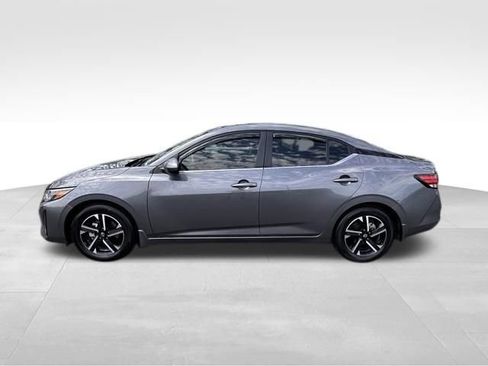 Used 2025 Nissan Sentra SV w/ All-Weather Package FWD image 3