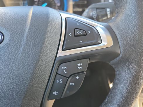 Certified 2022 Ford Edge SEL image 15