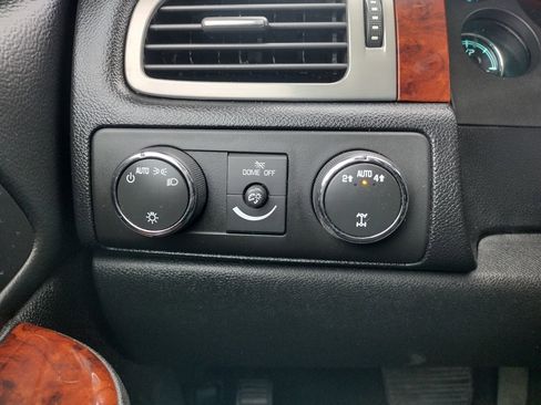 Used 2014 GMC Yukon SLE image 22