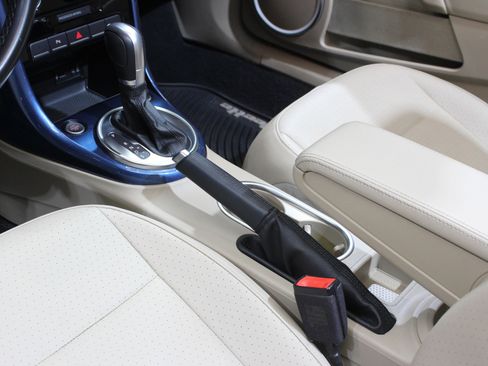 Used 2018 Volkswagen Beetle 2.0T SE w/ SE Premium Package image 27