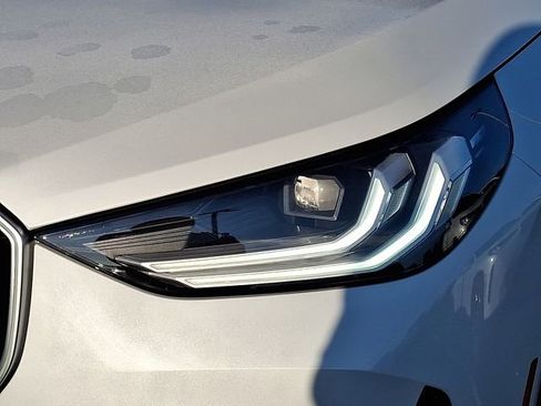 Certified 2025 BMW X3 xDrive30i w/ Convenience Package image 9