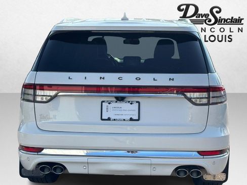 Certified 2024 Lincoln Aviator Black Label w/ Dynamic Handling Package AWD/4WD image 4