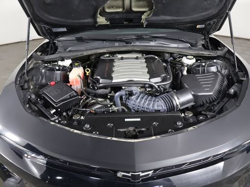 Used 2017 Chevrolet Camaro SS RWD image 21