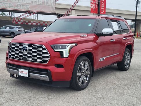 Used 2024 Toyota Sequoia Capstone image 8