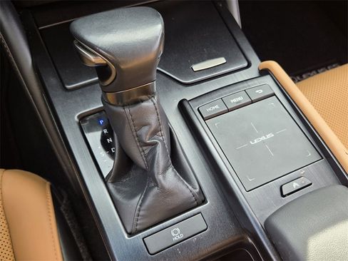 Used 2022 Lexus ES 350 w/ Premium Package image 24