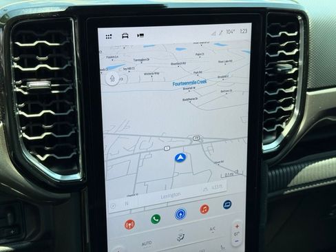 New 2025 Ford Ranger XLT w/ Equipment Group 301A High image 31