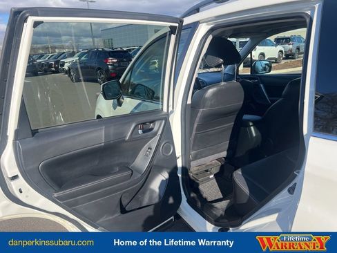 Used 2016 Subaru Forester 2.0XT Touring w/ Eyesight & Navigation System image 28