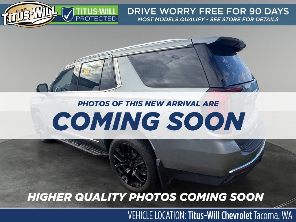 Used 2023 GMC Yukon SLT w/ SLT Premium Package AWD/4WD image 4