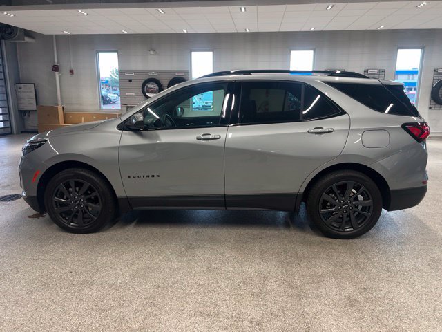 Used 2023 Chevrolet Equinox RS AWD/4WD image 10