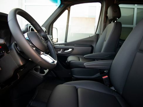 New 2026 Mercedes-Benz Sprinter 2500 image 13