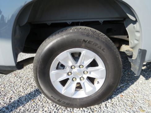 Used 2024 Chevrolet Silverado 1500 W/T w/ WT Value Package image 8