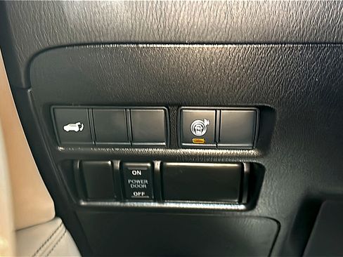 Used 2021 Nissan Armada SL RWD image 39
