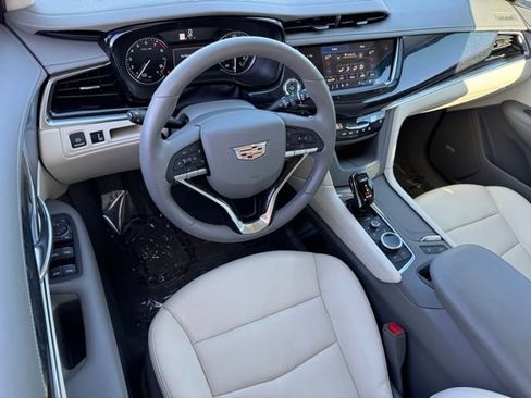 Certified 2024 Cadillac XT6 Premium Luxury image 25