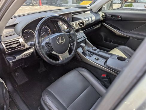 Used 2016 Lexus IS 300 AWD w/ Premium Package image 3