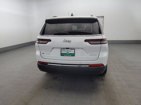 Used 2022 Jeep Grand Cherokee L Limited AWD/4WD image 7